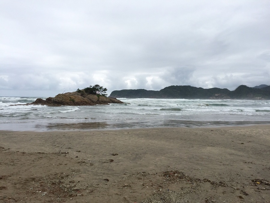 This is a beach and part of the national park. If you look closely, there is a torii gate on the small island off the beach. Looks like an impending storm is approaching so we decided to proceed to the sand dunes which I came for. Luckily for me, no storm at the dunes!