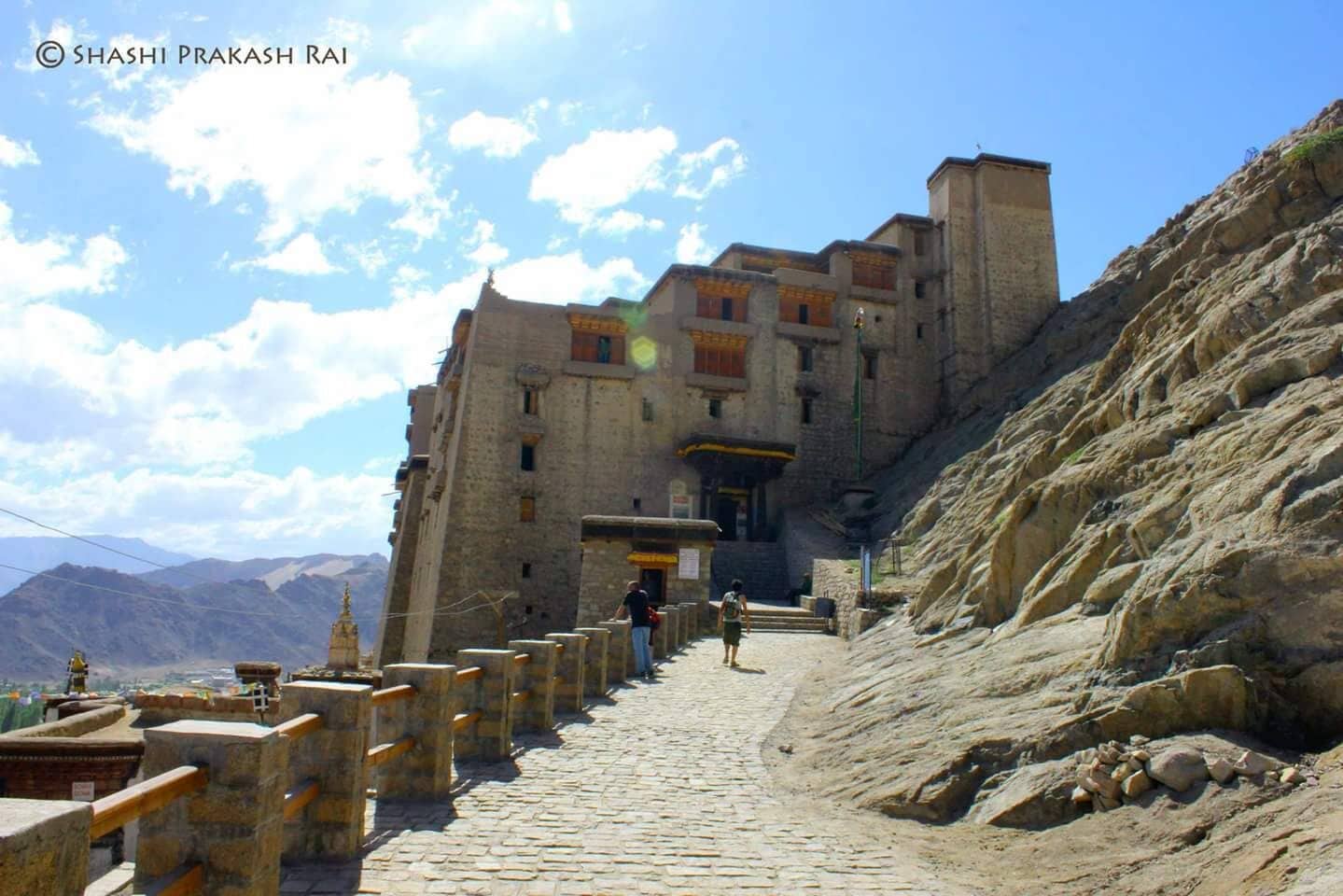 Leh palace, a beautiful palace in the mid of Himalayas. Situated in Leh, northern part of India.
#architecture #leh #lehpalace