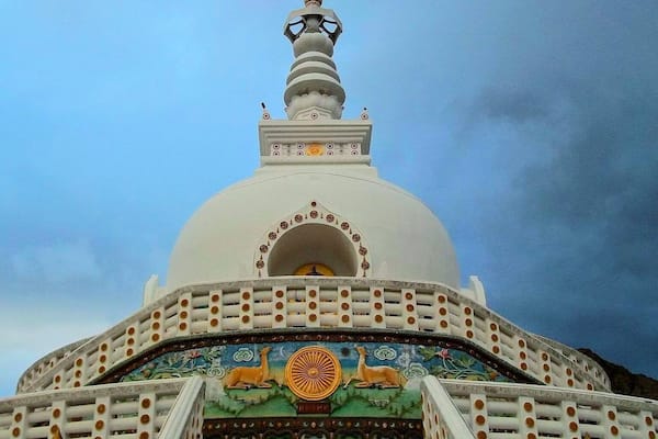 PEACE COMES FROM WITHIN. DO NOT FIND WITHOUT. - GAUTAMA BUDDHA
#shanti #stupa #leh #ladakh #india #buddha #BVSBlue