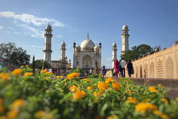 Bibi-ka-Maqbara
Mini Taj Mahal
1679