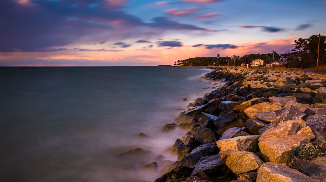 Long exposure on the Chesapeake Bay at sunset, in Tilghman Islan