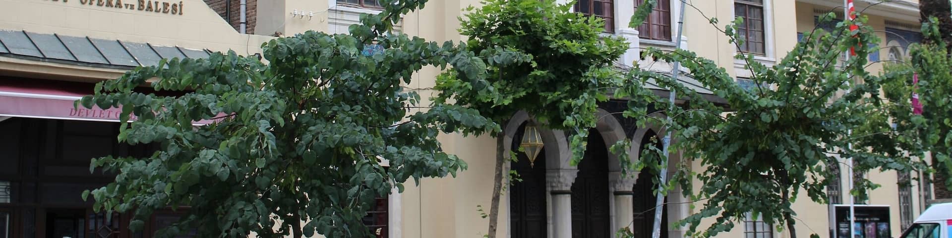 Konak, İzmir, Turkey
#StunningStructures #konak #izmir #turkey #nofilter #travel #holiday #histori #travel #photo #photoofday