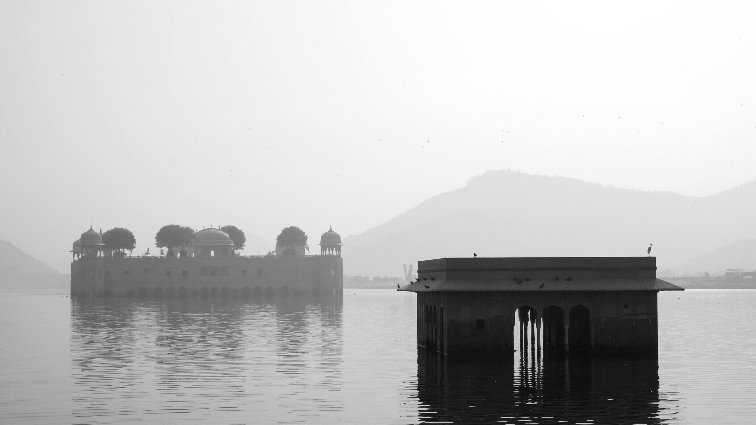 The beautiful Jal Mahal on Man Sagar Lake in Jaipur in the early morning.