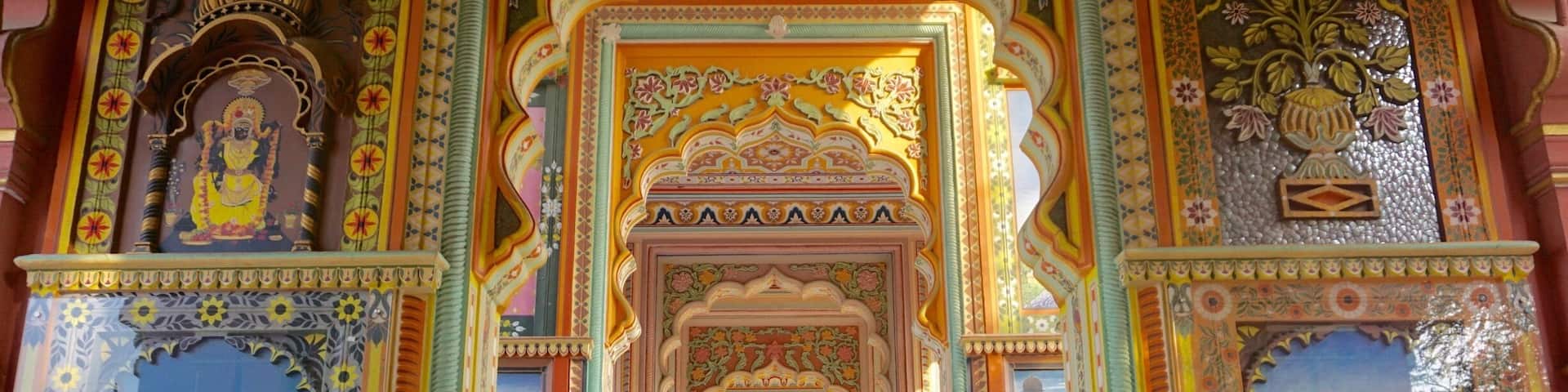 The beauty of a Gate!
.
.
The vibrant culture of Rajasthan can be seen at a glance when one walks through an aisle of this place. Each pillar showcases hand paintings of temples, forts, palaces, portraits of rulers of Jaipur and many such things. All of these are artistically displayed in the lively colours at the Ninth Gate, known as the Patrika Gate. This gate happens to be an entrance of Asia’s biggest circular park- Jawahar Park. One can only get mesmerised by the sheer beauty of this ‘now not so hidden gem of Jaipur’