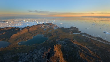 Ilulissat which includes general coastal views, landscape views and mountains