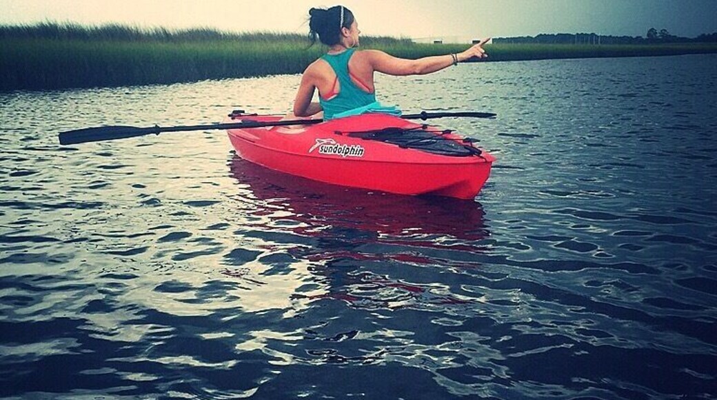 Oh look there's a shit ton of rain coming. Let's paddle faster 😳. #waterlust #brittanysboundaries