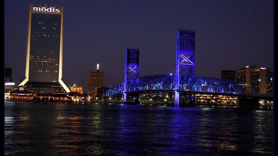 This was one if my favorite spots to go visit while I lived in JAX. Main Street bridge lit up at night is still on of the best sites on the coast.
