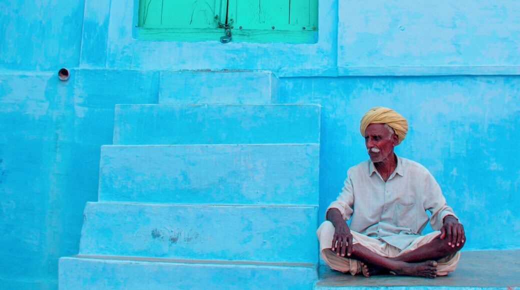 Outside a small temple in Jodhpur, near Mehrangarh Fort.