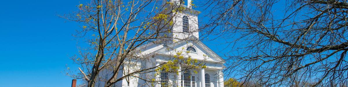 Unitarian Congregational of Mendon and Uxbridge Church at 13 Maple Street in historic town center of Mendon, Massachusetts MA, USA.