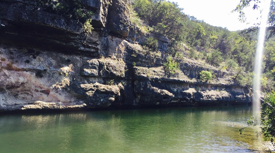 The pond halfway through the hike.