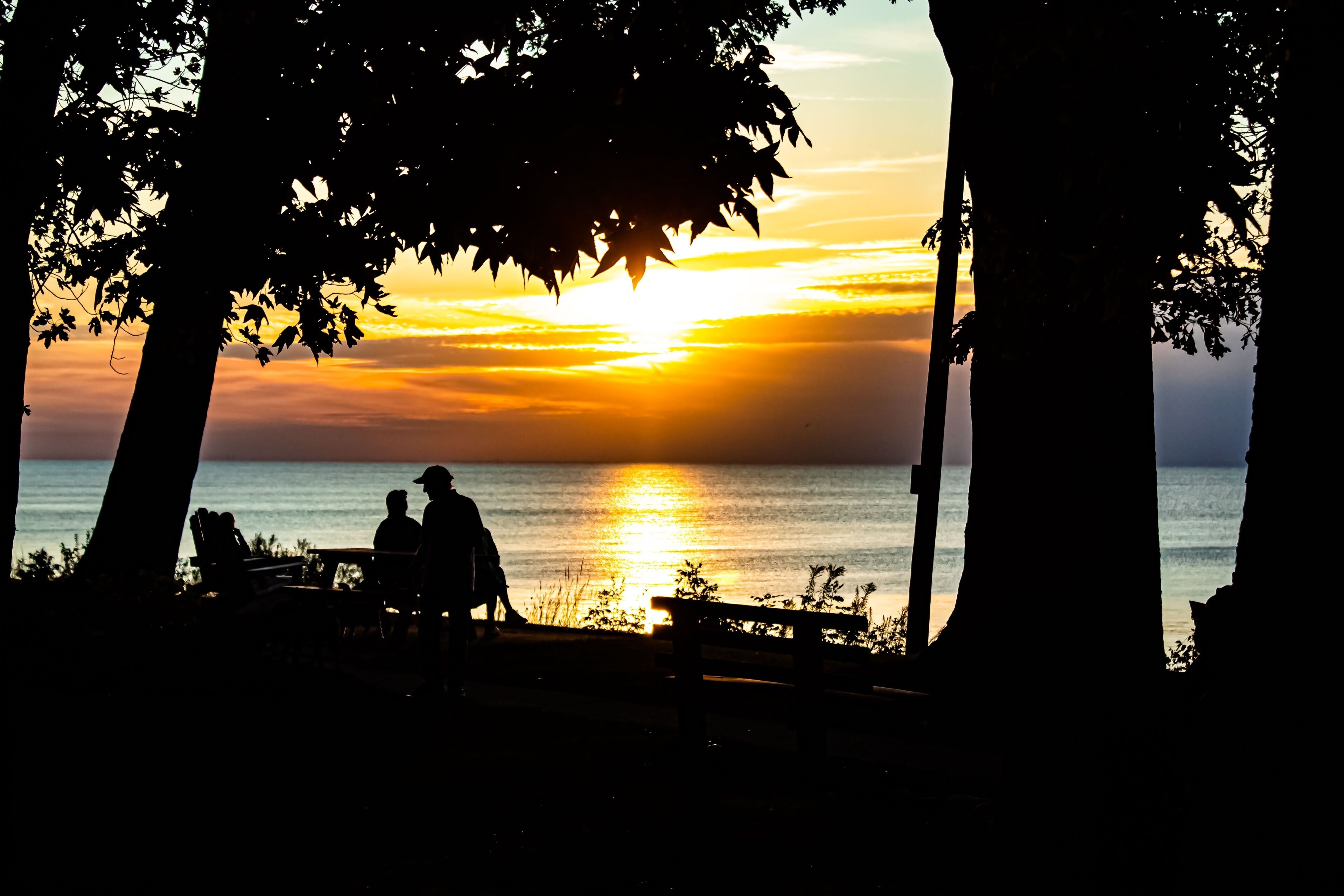 Scenic view of a vibrant sunset over Lake Erie in Ohio in the evening