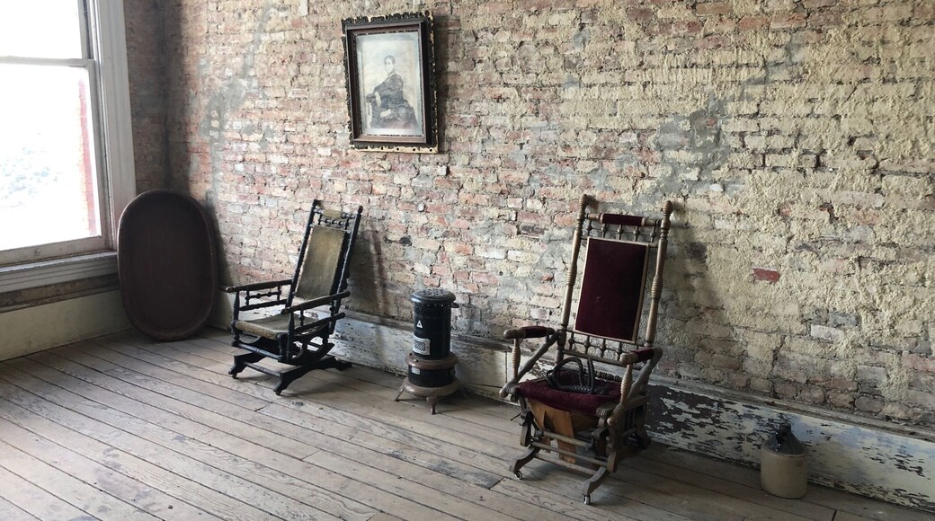 Haunted Museum Tour (11/2017)