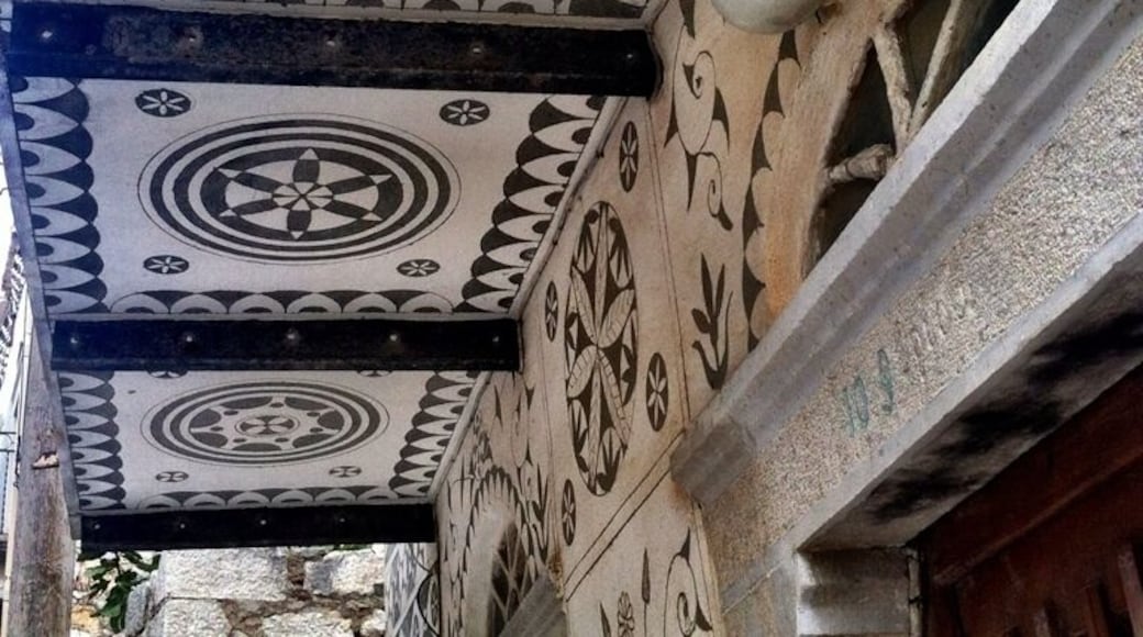 Handmade house painted walls; Picasso also said about this town houses walls" unbeliveable"