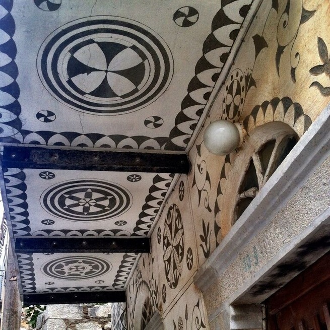 Handmade house painted walls; Picasso also said about this town houses walls" unbeliveable"