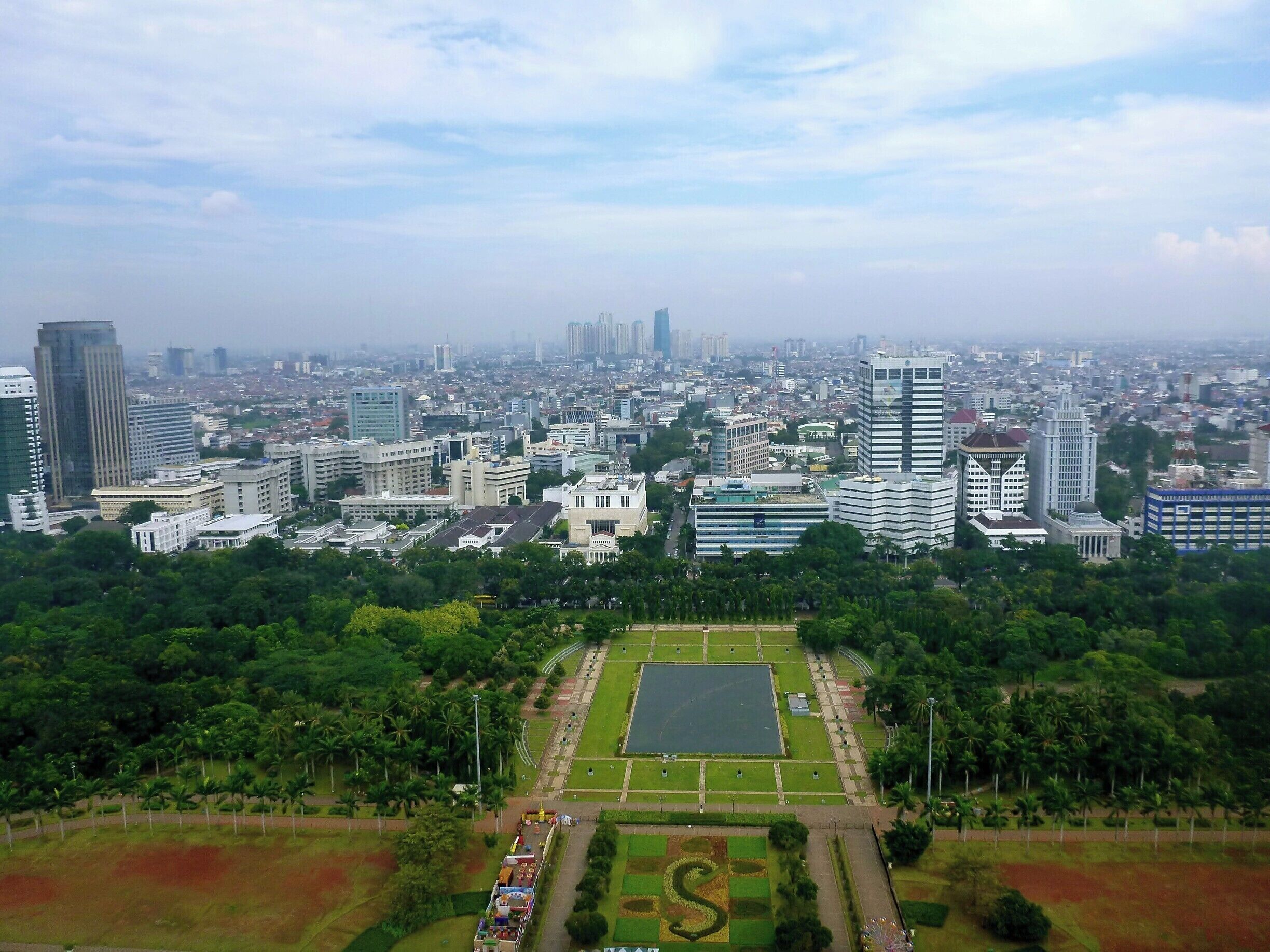 The urban sprawl that is Jakarta.

#indonesia #java