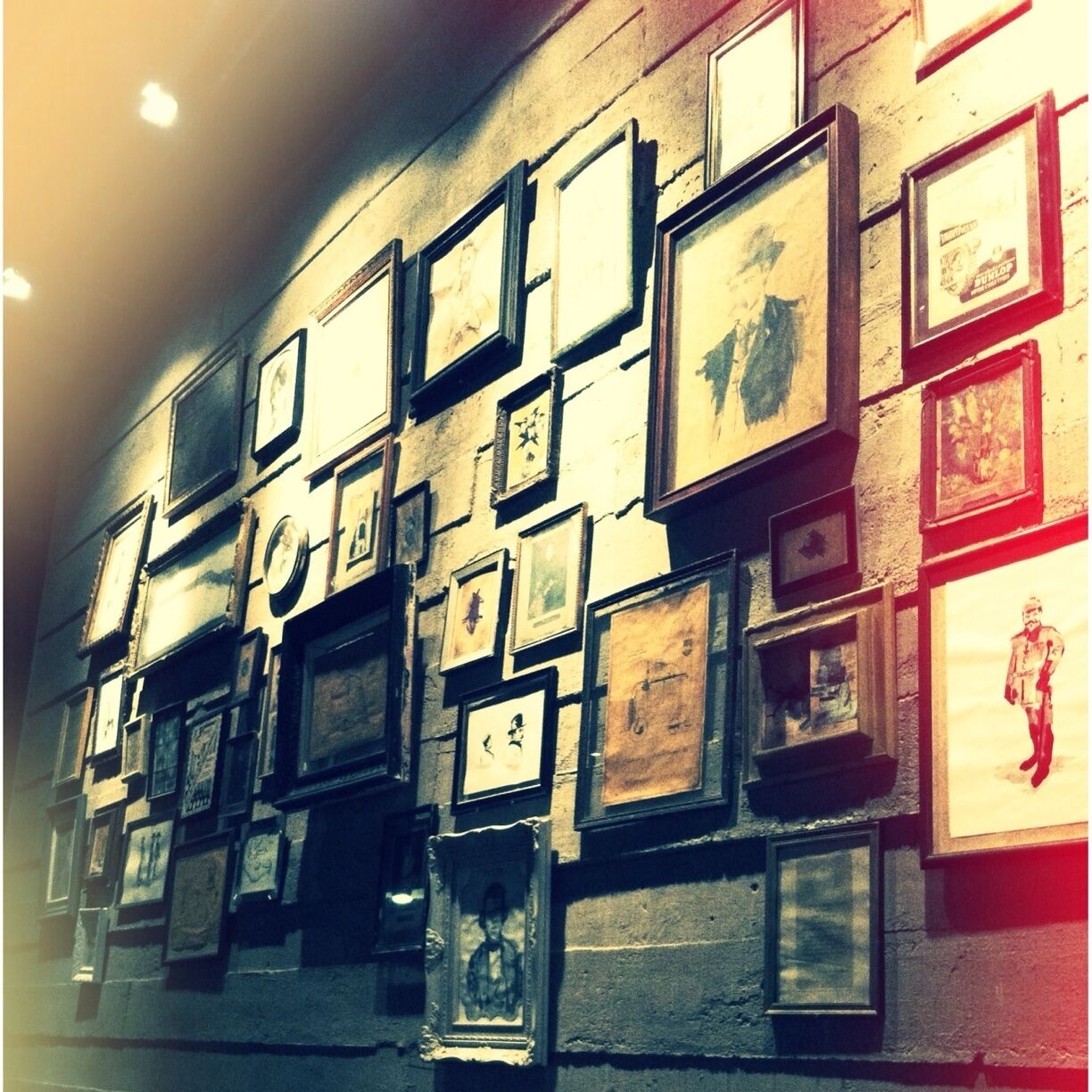 Love the water color illustrations at this restaurant. 