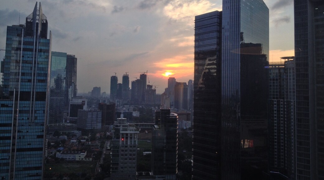 #Jakarta skyline #CityScape #Indonesia #JitTravelDiaries #Asia #Sunset