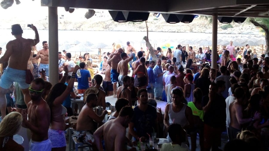 Super Paradise Beach