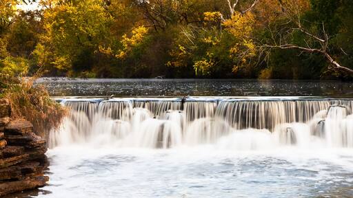 Autumn color along the banks of the DuPage River