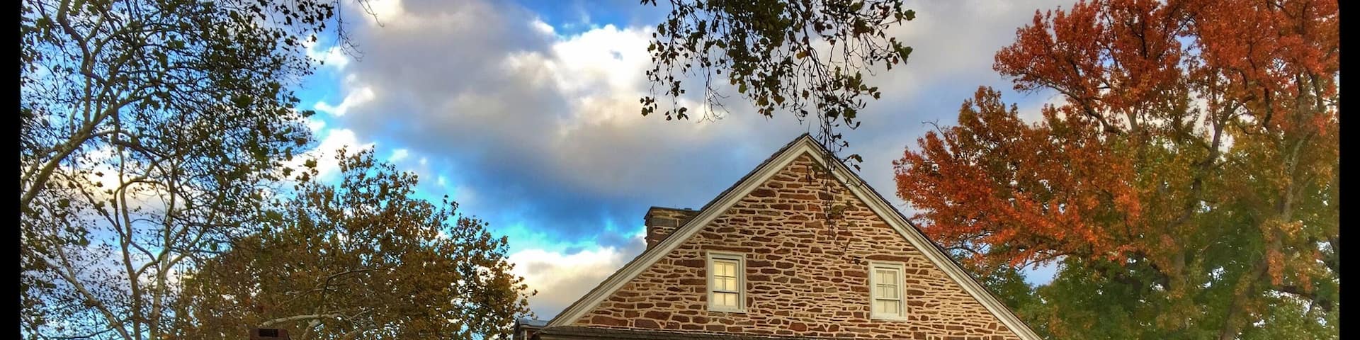 Autumn in the spot where George Washington crossed the Delaware river. Photo taken October 17, 2015.