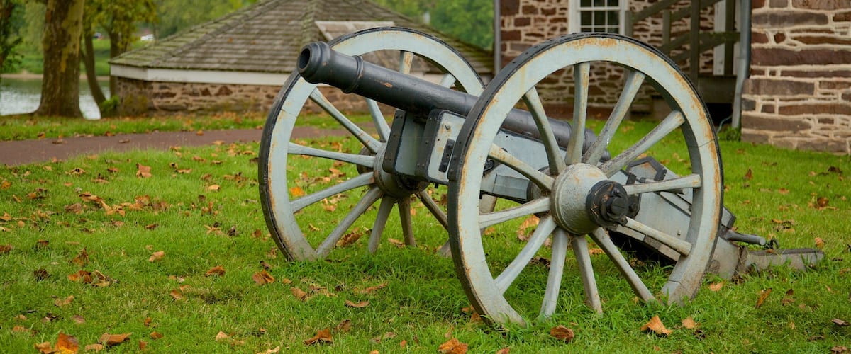 Washington Crossing which includes military items