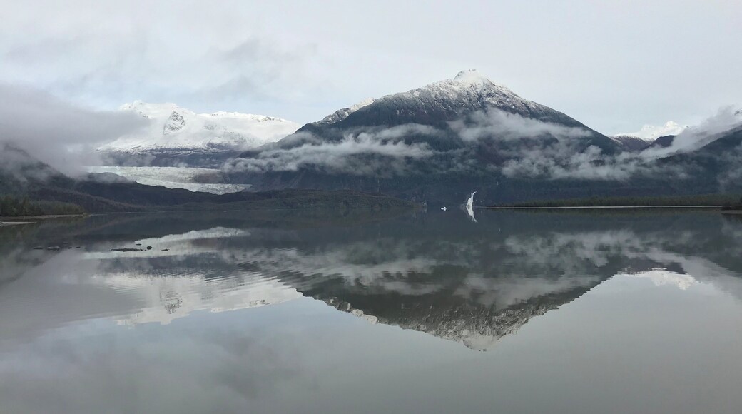 Cloudy day at skaters.