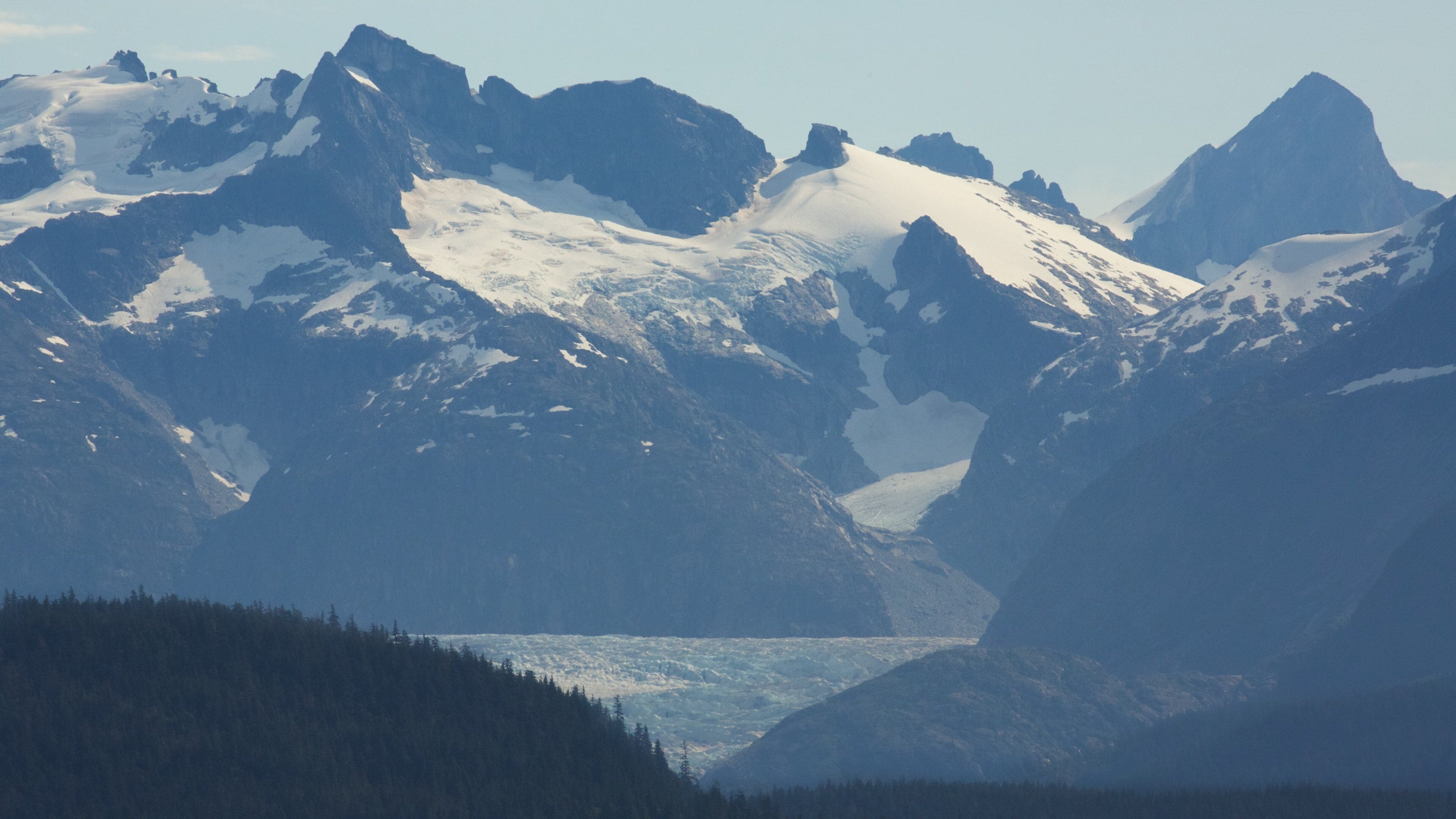 Juneau featuring snow, landscape views and mountains