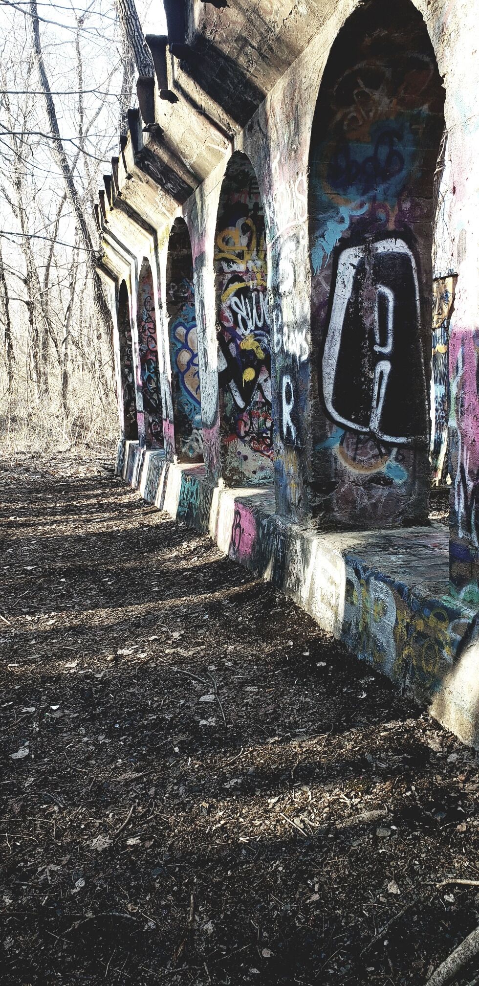 Worth the hike to see the Quarry ruins 

#abandoned #urbanexploration #urbanexplorer #bando #hikes #ruins #graffiti