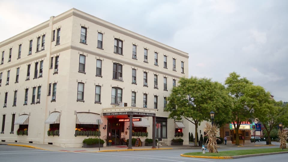 Wellsboro which includes heritage elements