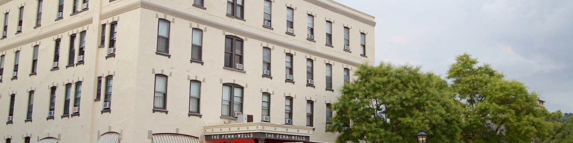 Wellsboro which includes heritage elements