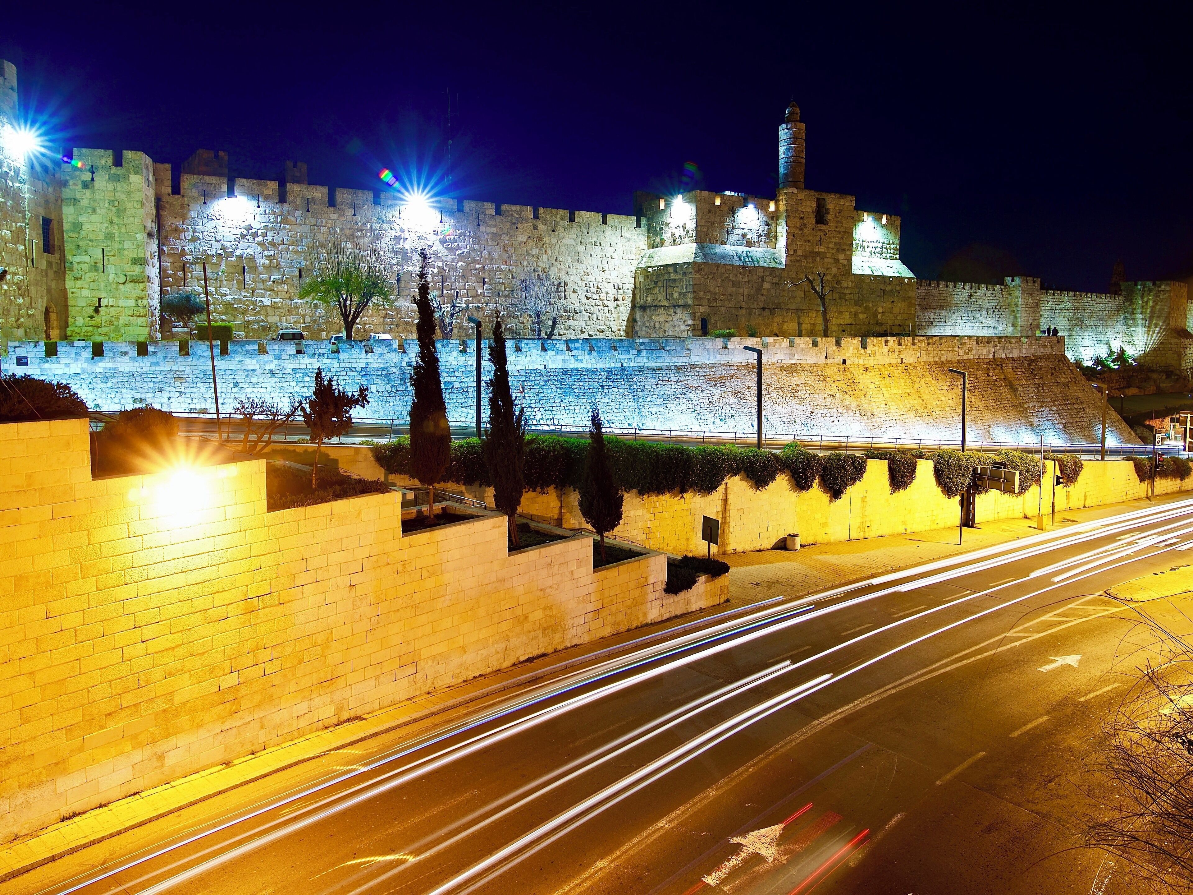 UNESCO World Heritage Site: The Old City of Jerusalem
The Old City is home to several sites of key religious importance: the Temple Mount and Western Wall for Jews, the Church of the Holy Sepulchre for Christians and the Dome of the Rock and al-Aqsa Mosque for Muslims. It was added to the UNESCO World Heritage Site List in 1981.(Wikipedia)
#Jerusalem #Israel #OldCity #citywall #road #nightscape #UNESCOWorldHeritageSite #history