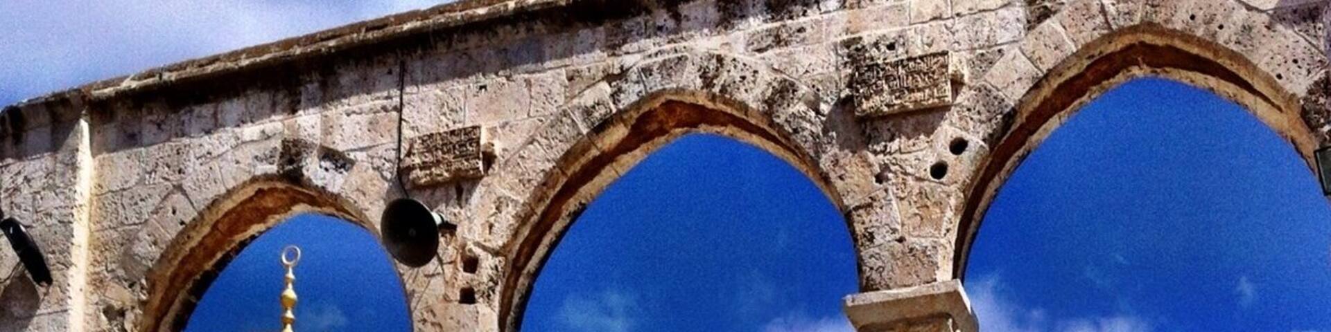 Beautiful view of the Dome of the Rock, on the Temple Mount in Jerusalem.
You can visit the place between 7 and 11 am only. The access is made by the Western Wall. You can't enter the Dome or the Al-Aqsa Mosquee if you're not Muslim. But the Temple Mount is a wonderful place to visit, with a very peaceful atmosphere.