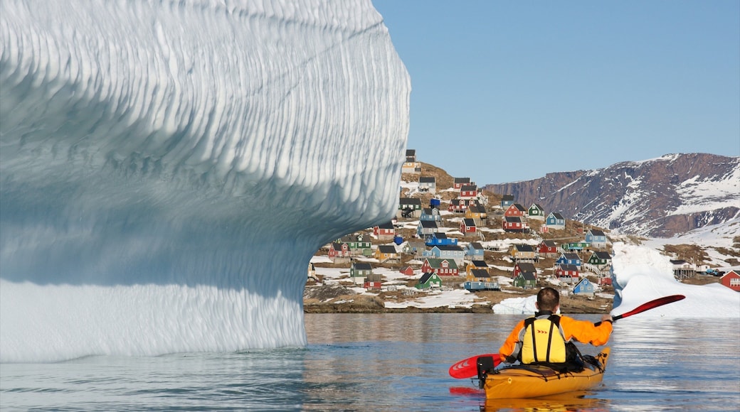 Upernavik featuring snow, a small town or village and kayaking or canoeing