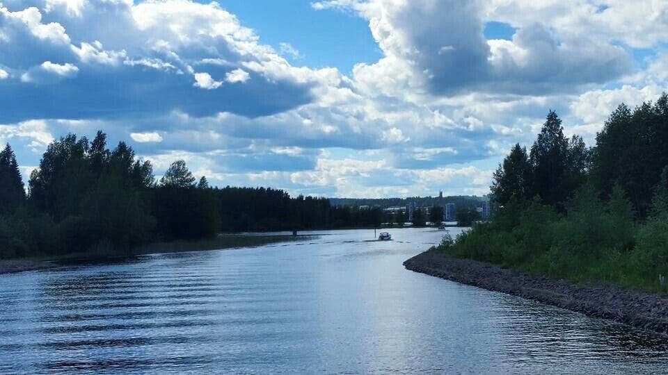 Beautiful view while taking a boat ride in Jyvaskyla, Finland. So amazing. I did not want to leave. #blue