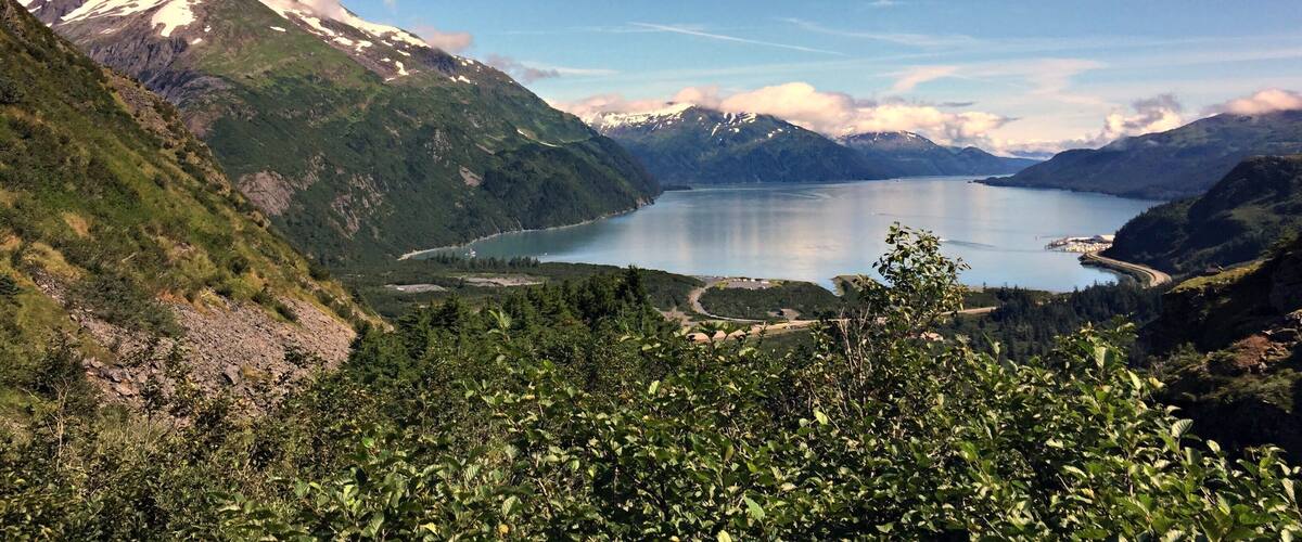 Hiking trail to Portage Glacier