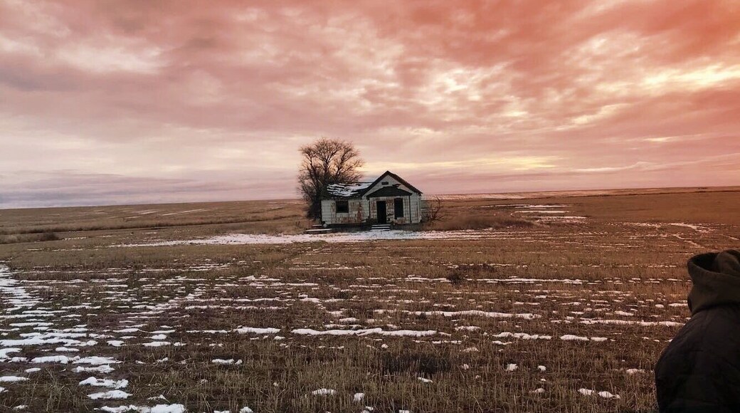 Abandoned house just outside of Wilbur wa.
#adventure