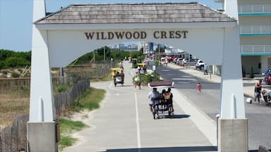 Wildwood Crest which includes street scenes and signage