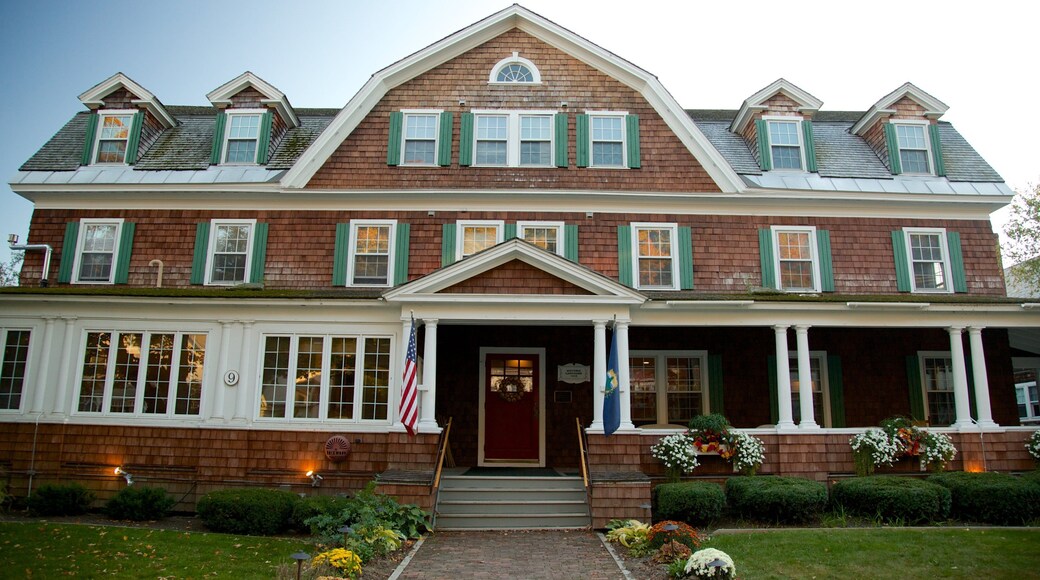 Wilmington which includes a house