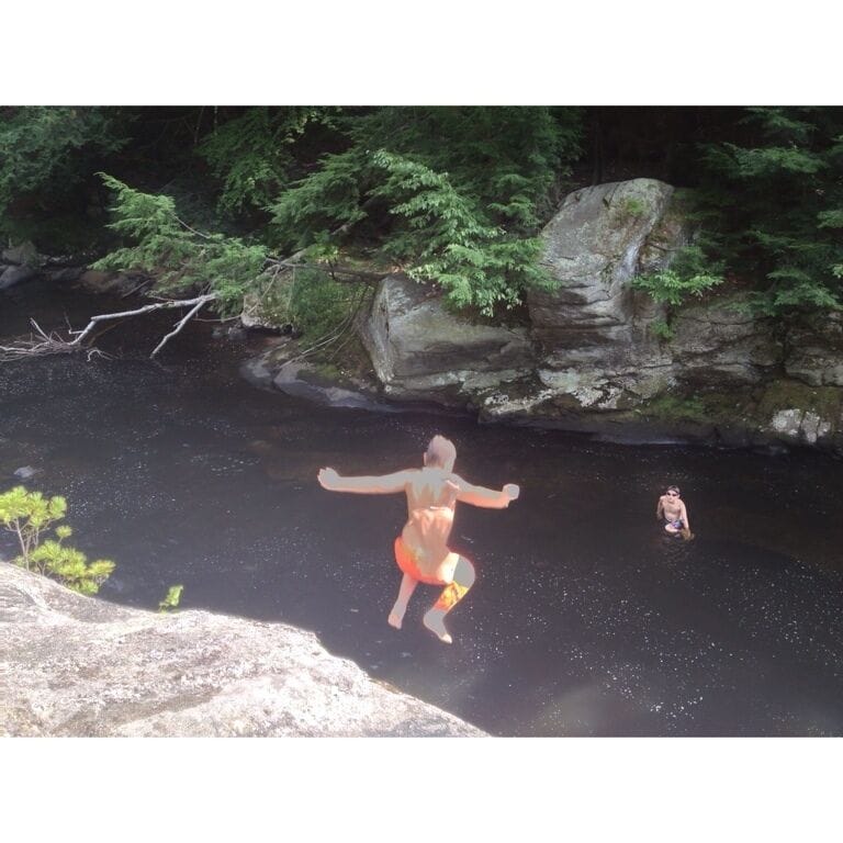 Secret swimming hole, about a 15' drop to deep river water. Great place for an off the beaten path swim, easy parking and walk is about 1000'