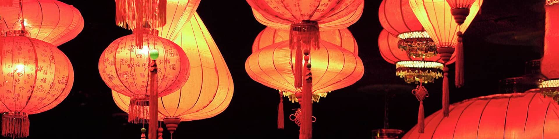 If you ever wander in Las Vegas and you find yourself hungry try this amazing asian restaurant inside the Westgate Hotel. The food is good and the atmosphere is very asian. The lampions and servers are make you feel the asian vibe.
#asian #restaurant #lasvegas #westgatehotel #sanjosephorographer