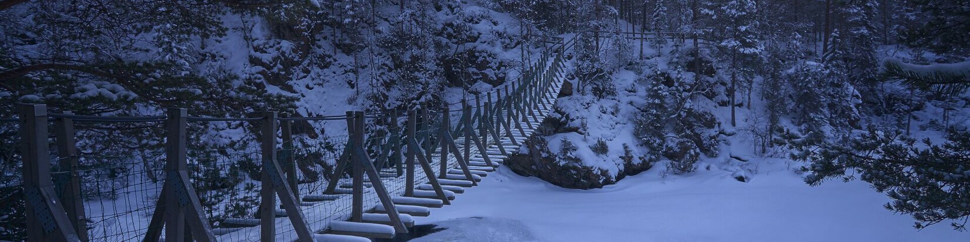 Moon melody
Our last day in Oulanka National Park in Finland... Hope we'll be back here sometime :)
https://www.instagram.com/_krubek_/