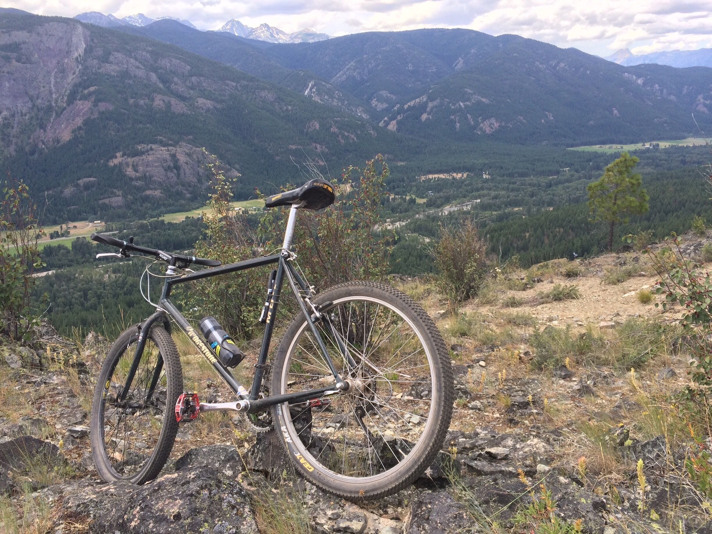 Tons of fun single track around Mazama.