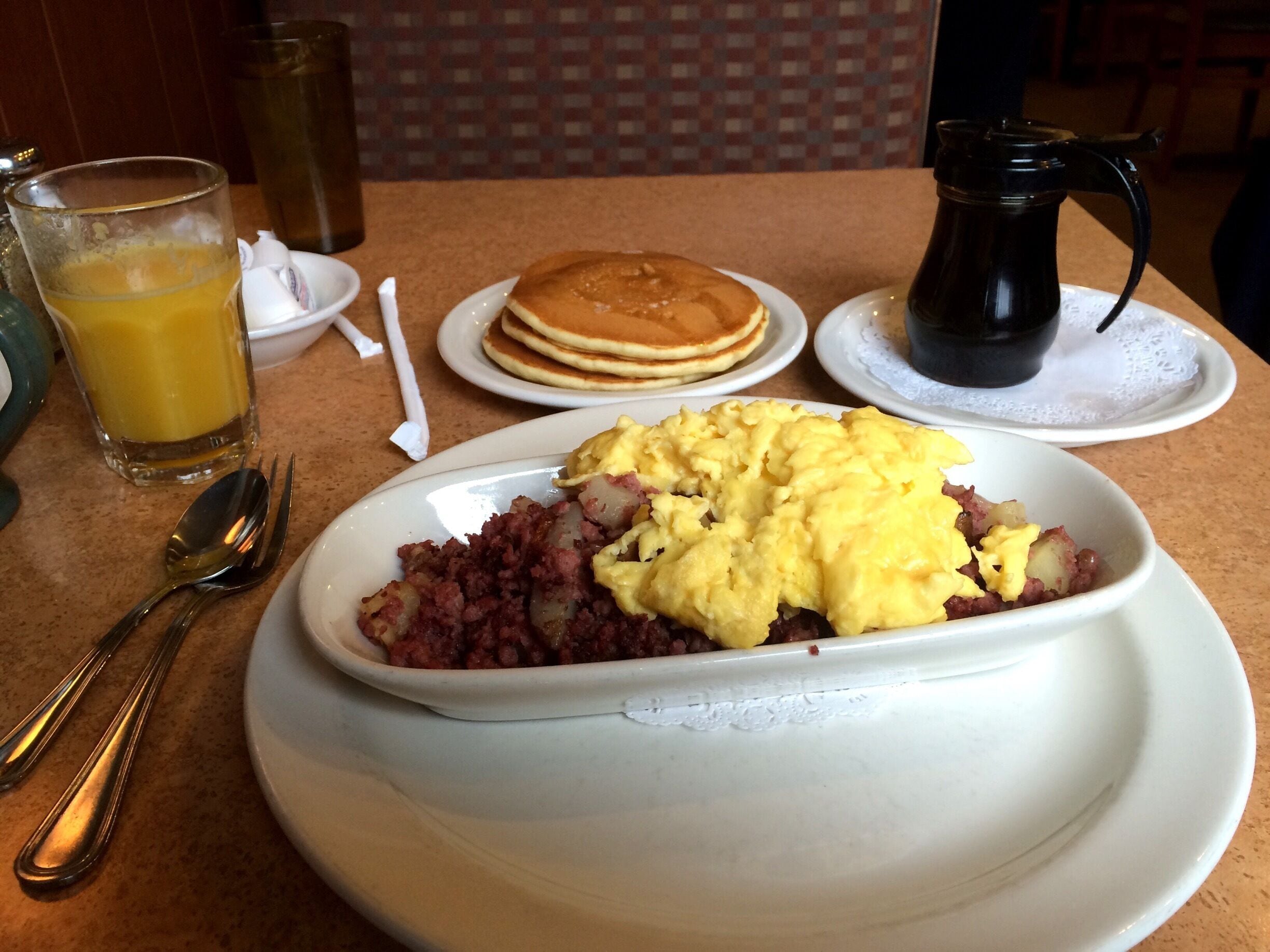 A trip to Cleveland can't be complete without eating something containing corned beef. This corned beef hash with a stack of buttermilk pancakes hit the perfect spot for me. Breakfast of champions.