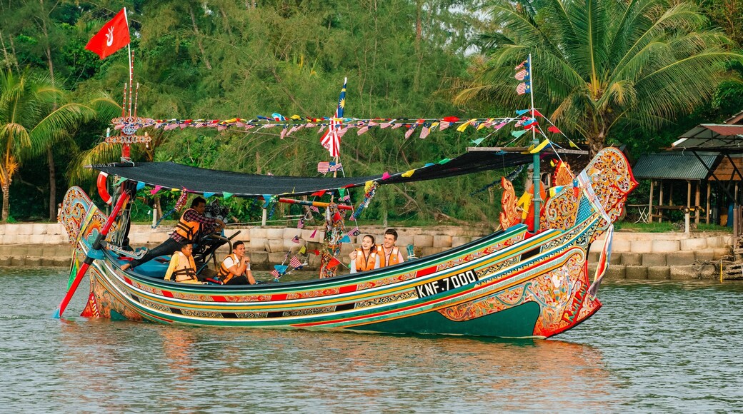 Kota Bharu which includes sailing as well as a small group of people