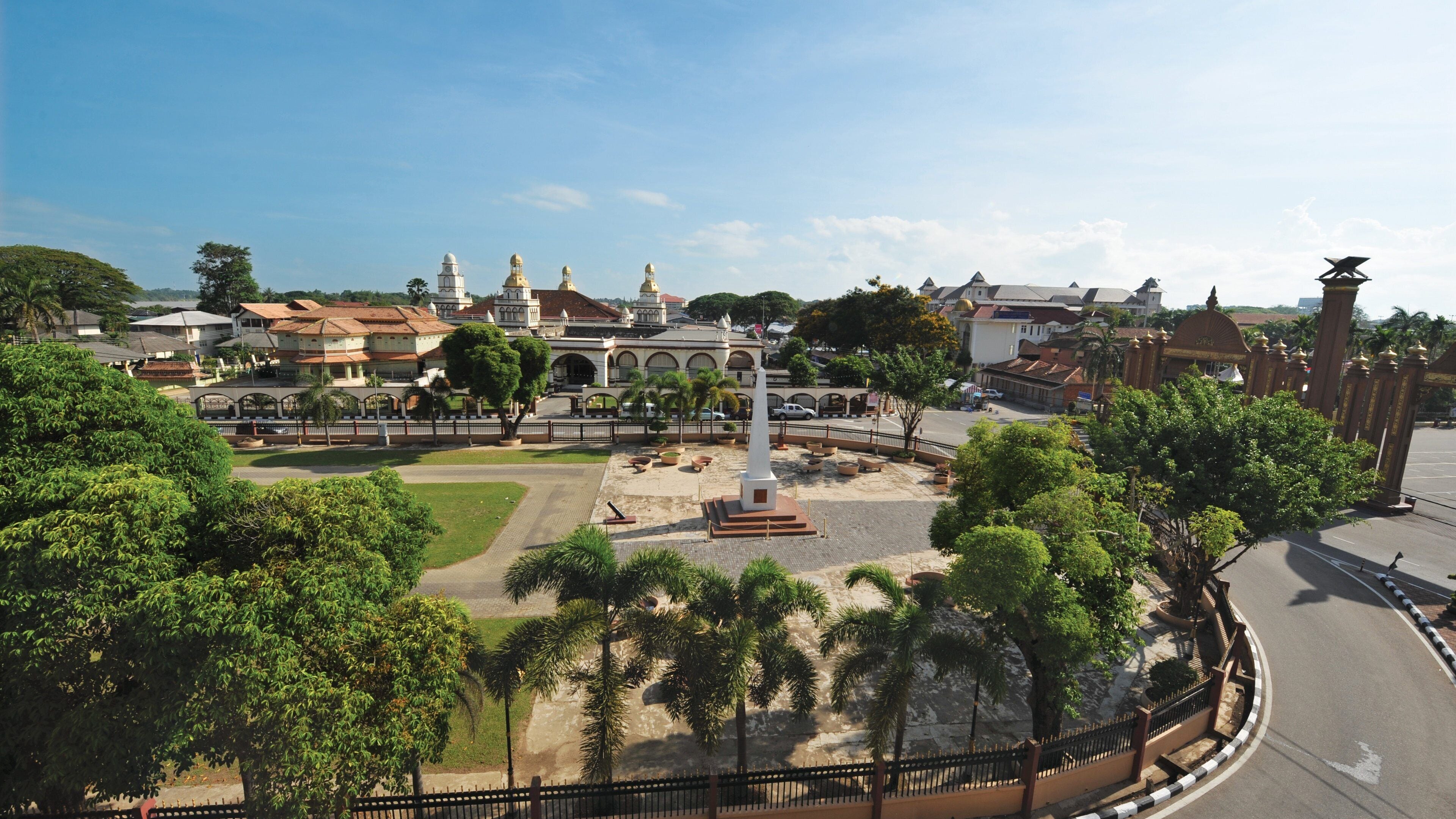 Kota Bharu which includes a small town or village and landscape views