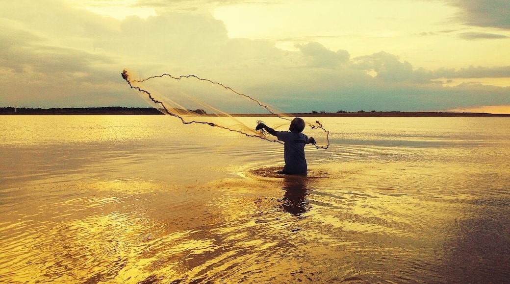 If you into photography or just wanna catch the sunset while in Kota Bharu, head over to this beach. On a good day you can catch local anglers as well as fishermen with their nets "jala". #goldenhour
