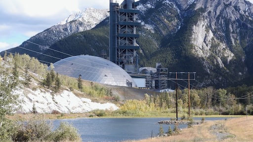 A shiny dome at the Lafarge Plant near Exshaw, Alberta, to store material and to add to its manufacturing process.
#OnTheRoad