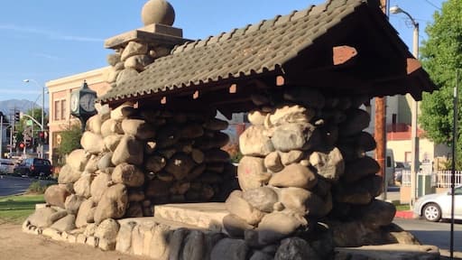 Cool sculpture in South Pasadenda