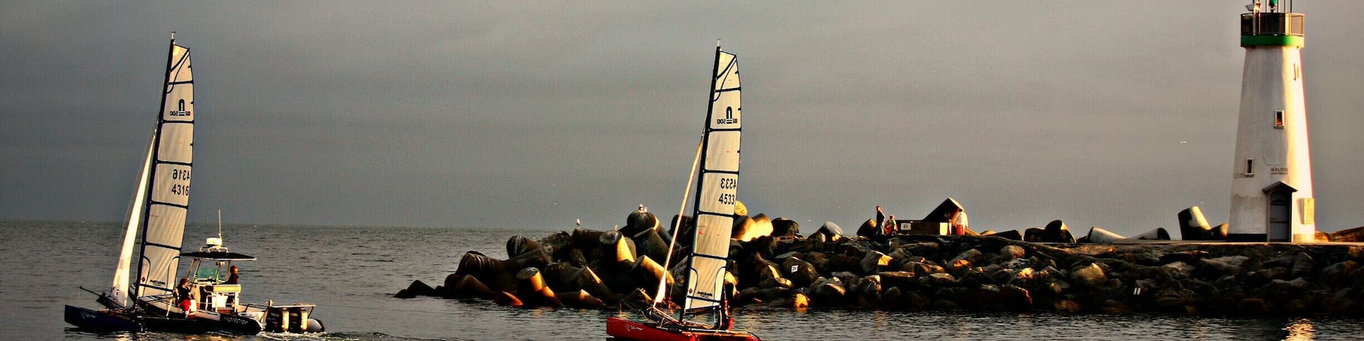 You'll be hard pressed to find an uncrowded #beach in the Santa Cruz/Capitola area but New Brighton is a must visit anyway. Beautiful sandy beach, sail boats, parasailing, volleyball, camping and a #lighthouse ! You just can't beat it.