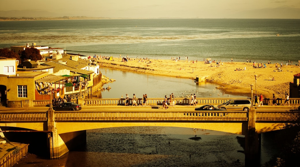 A bridge over Soquel Creek with the beach at Capitola.